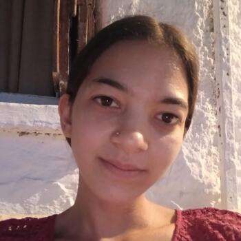 Babysitter στην περιοχή Τραγανό: Χαρίκλεια