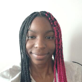 Babysitter in Alexandria: Alayja