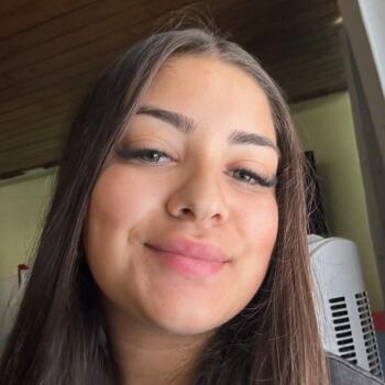 Babysitter in Montijo: Nicole