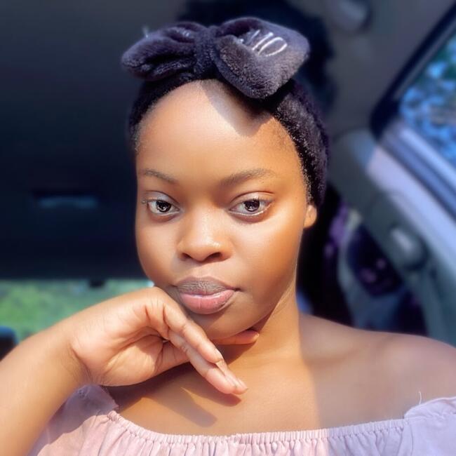 Babysitter in Chenôve: Moniqua