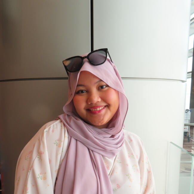 Babysitter in Singapore: Ada