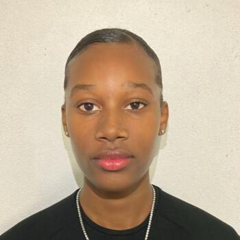 Babysitter in Lisbon: Geisa