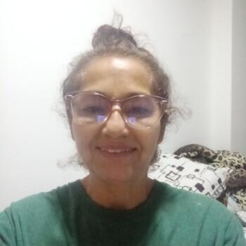 Babysitter in Armenia: Gladys