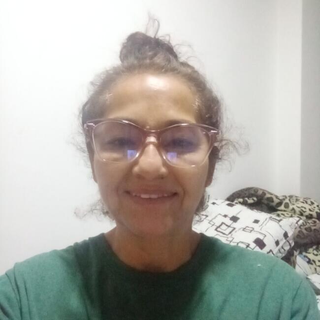Babysitter in Armenia: Gladys
