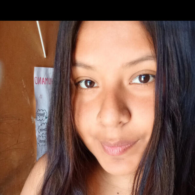 Babysitter in Tambo Grande: Nicol