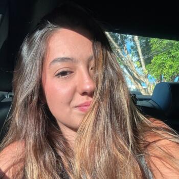 Babysitter in Maringá: Livia