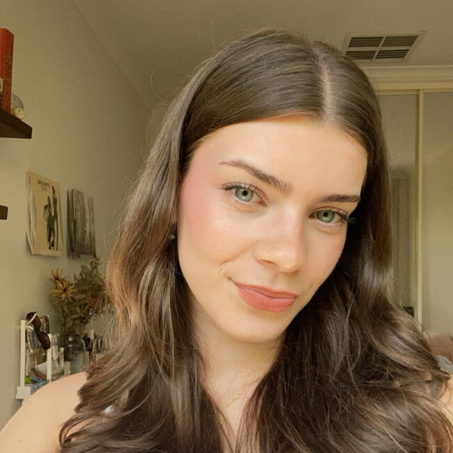 Babysitter in Melbourne: Elle
