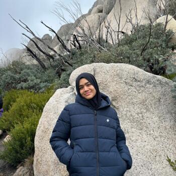 Babysitter di Singapore: Huda