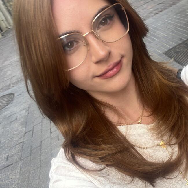 Babysitter in Santa Cruz de Tenerife: Julia