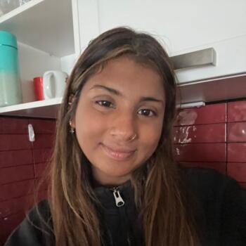 Babysitter Melbourne: Pavitra