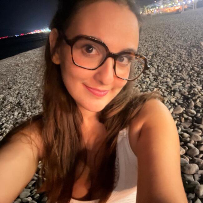 Babysitter in Nice: Anna