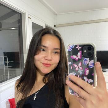 Babysitter in Adelaide: Escarly