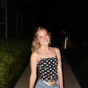 Babysitter in Brownsburg: Lucy