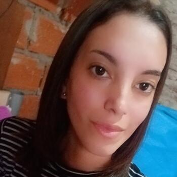 Babysitter in Almirante Brown: Leila Daniela
