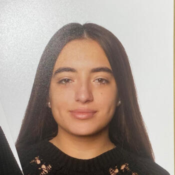 Nanny in Castro Urdiales: Laura