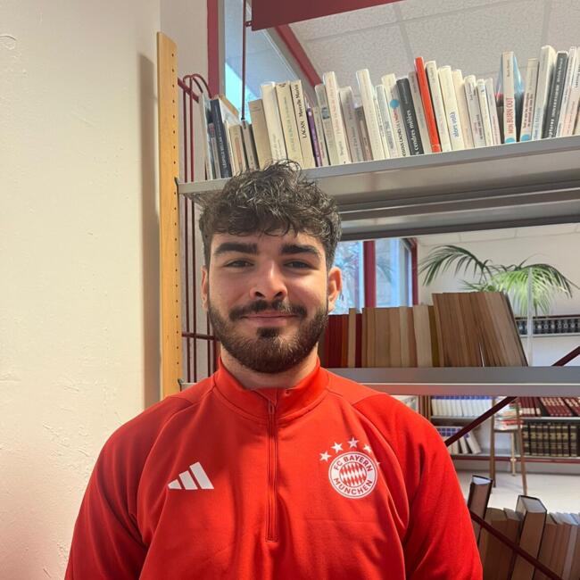 Babysitter in Hardricourt: Thomas