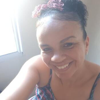 Babá Ourinhos: Silvania ANGÉLICA DA SILVA