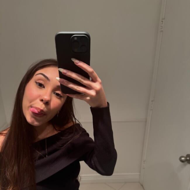 Babysitter in Boca Raton: Laura