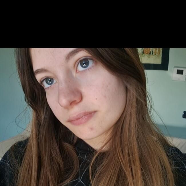 Babysitter in Dongo: Lara