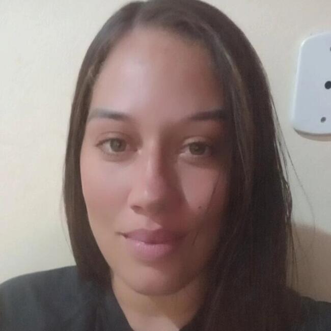 Babysitter in Niterói: Thaina