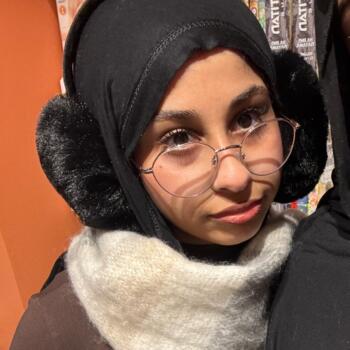 Babysitter in Bury: Karima