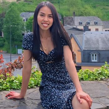 Babysitter in Luxembourg: Cheryl