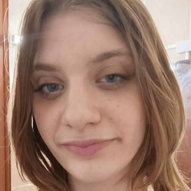 Babysitter in Béthune: Alicia