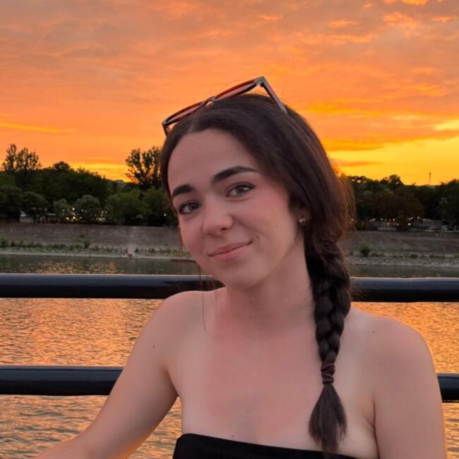 Babysitter in Maynooth: Lucía