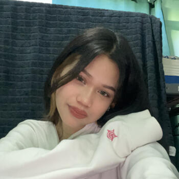 Babysitter in Singapore Island: Nur