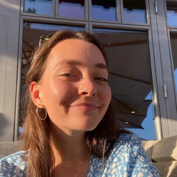 Baby-sitter in Paris: Léa