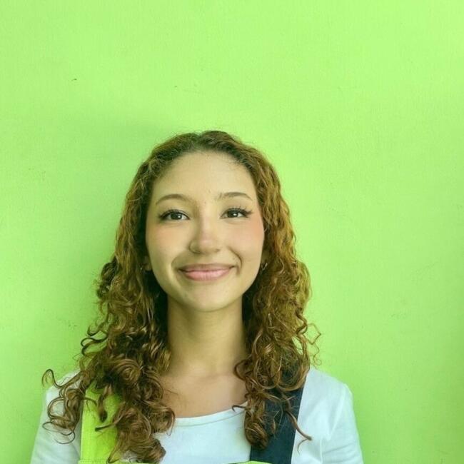 Babysitter in Lima: Fatima