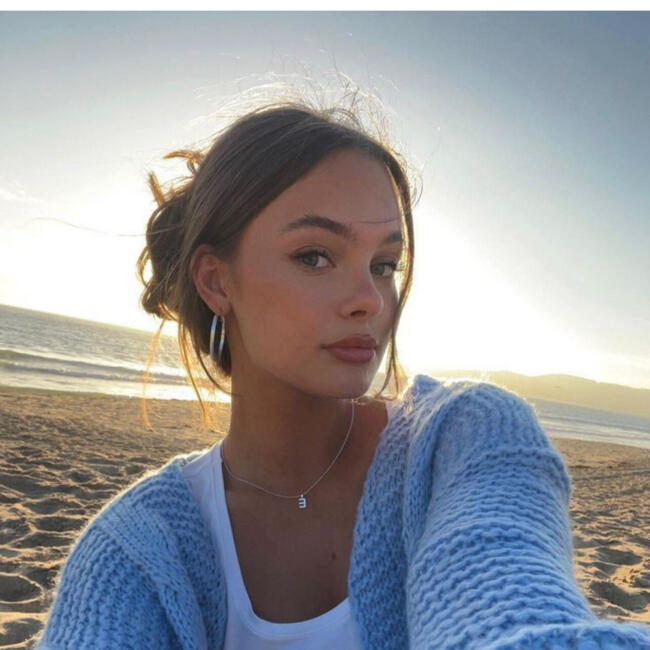 Babysitter in La Rochelle: France