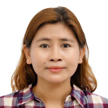 Babysitter London: Khin