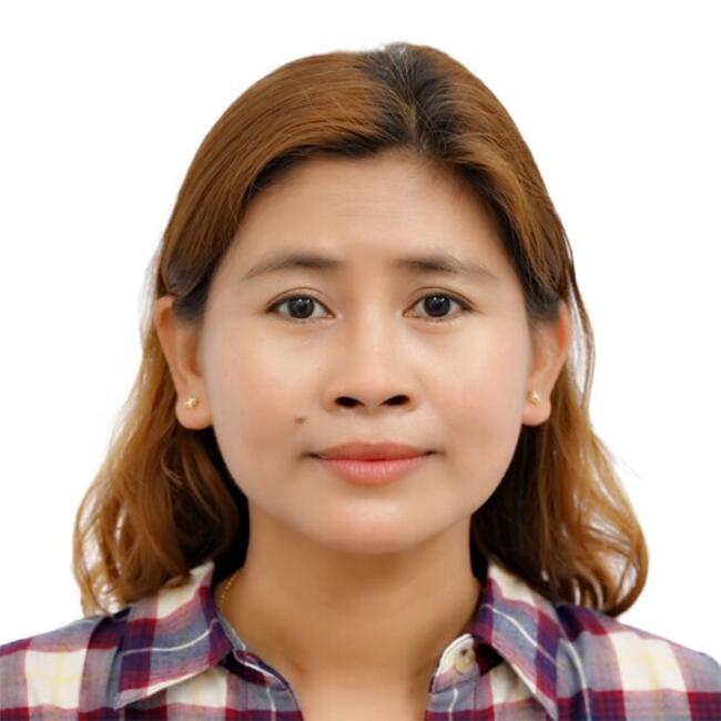 Babysitter in London: Khin