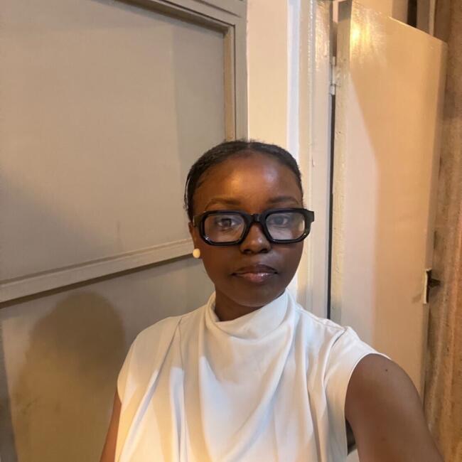 Babysitter in Nairobi: Jiré