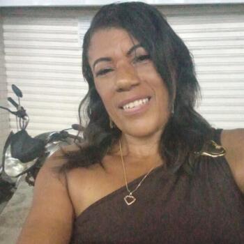 Babysitter in Carpina: Claudiana kakau