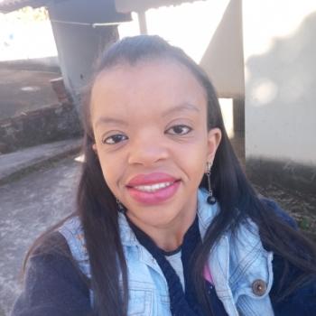 Babá Betim: Josiane
