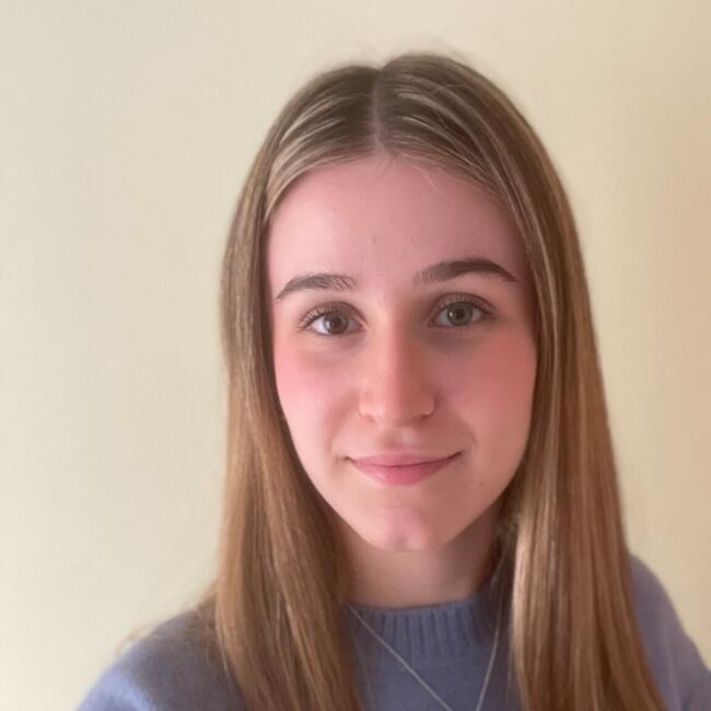 Babysitter in Badalona: Mireia