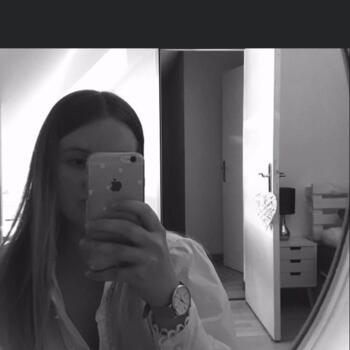 Baby-sitter in Amiens: Justine