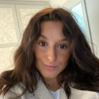 Baby-sitter in Nancy: Emma