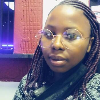 Babysitter Springs: Mbanyana