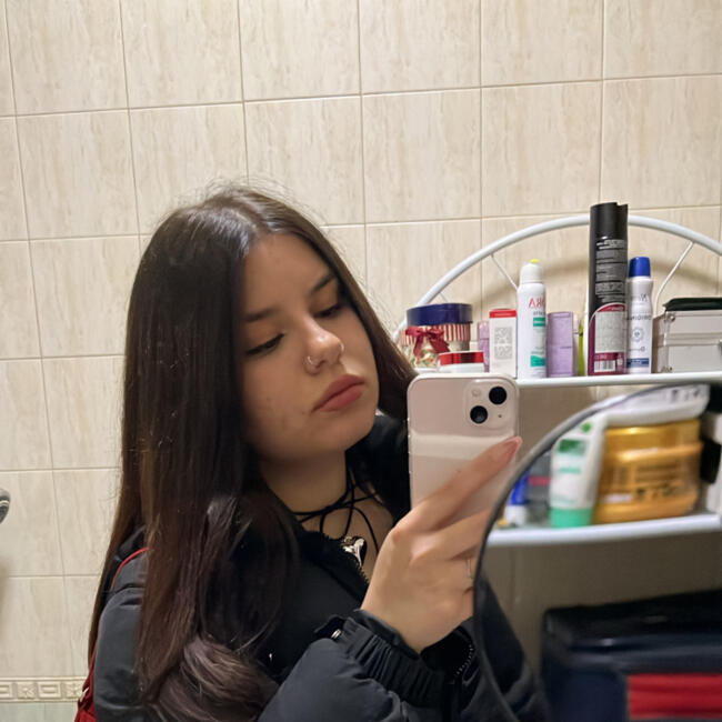 Babysitter a Maddaloni: Elenia