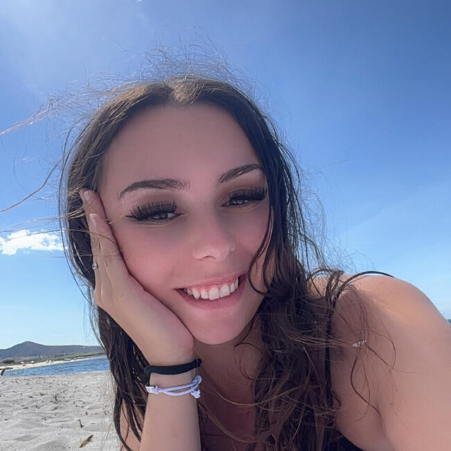 Babysitter in Reims: Lena