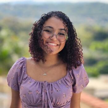 Babysitter in Contagem: Jennifer