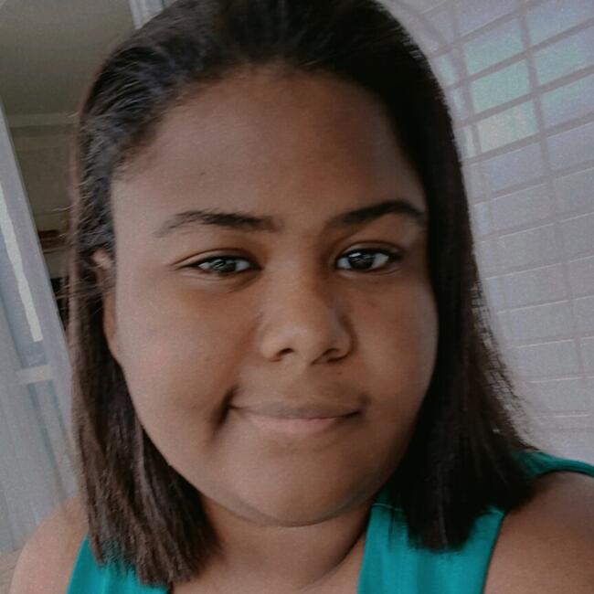 Babá em Salvador: Natalia