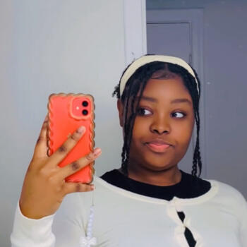 Babysitter in York (Toronto county): Kayla