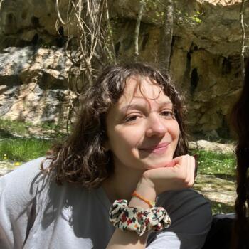 Babysitter Piraeus: Antonia