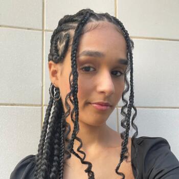 Babysitter in Linhares: Letícia Elen