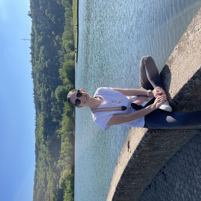 Babysitter in Audun-le-Tiche: Jennifer