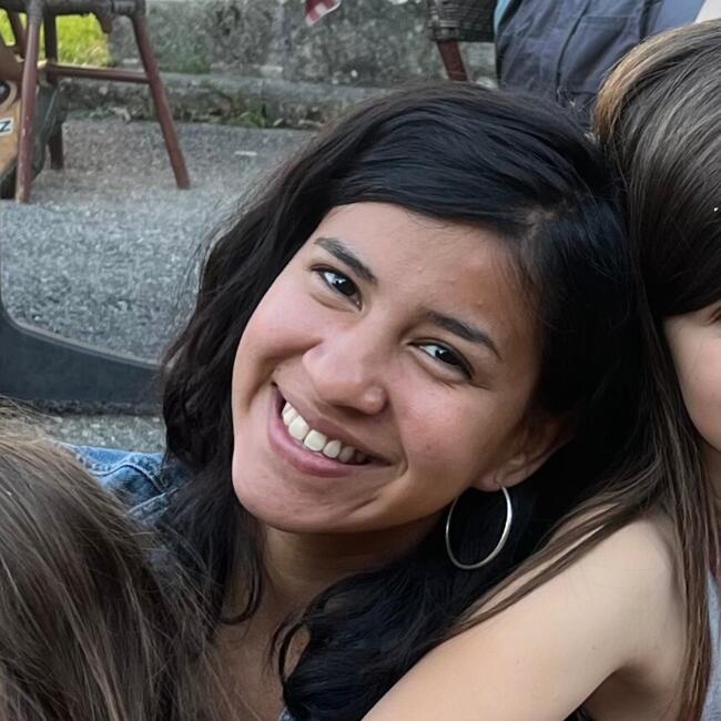 Babysitter in Quimper: Gabriela